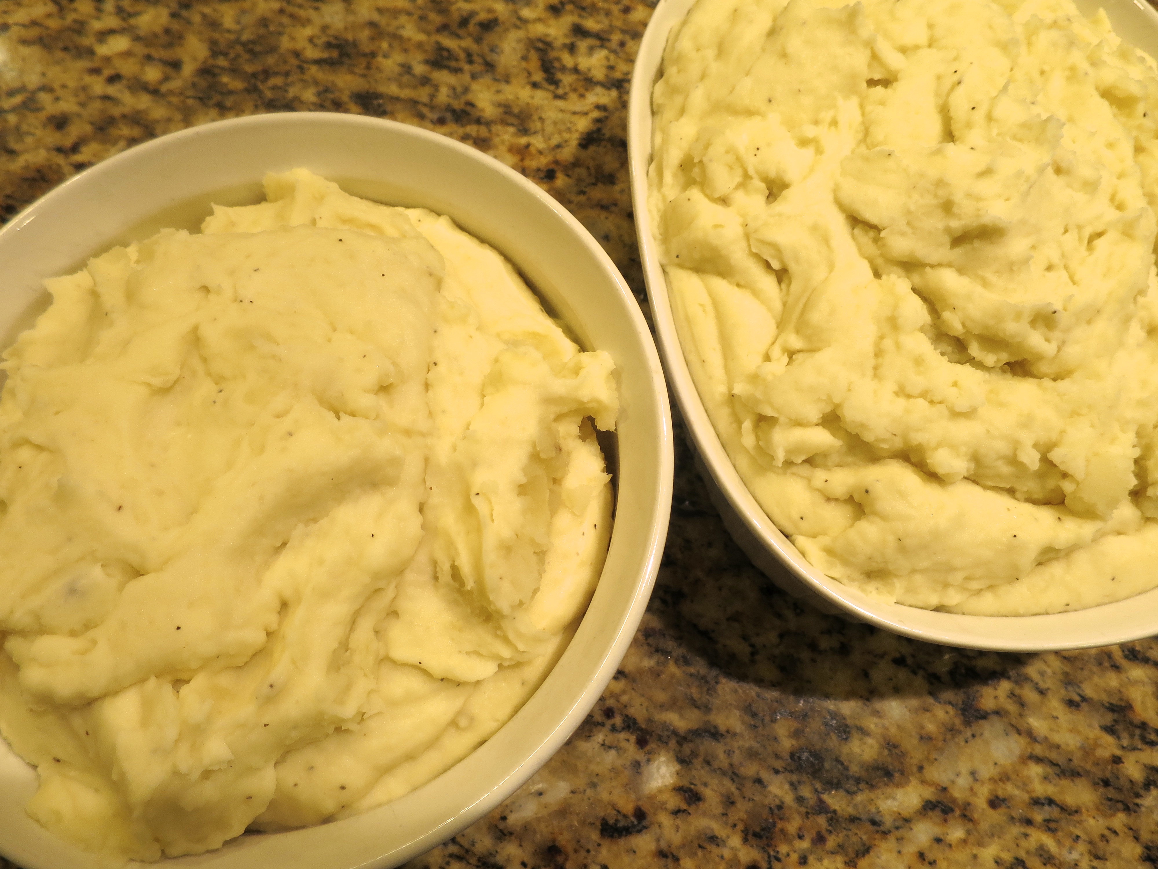 Make-Ahead-Creamy-Mashed-Potatoes-Recipe (1)