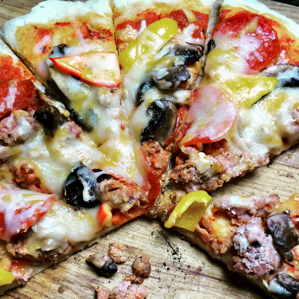 BBQ Pizza is so Easy with my Pampered Chef Pizza Pans Positively Stacey